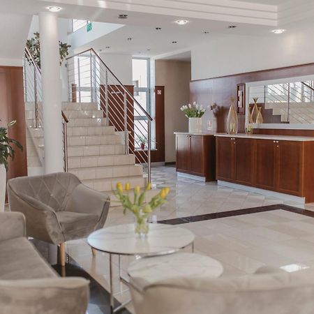 Hotel I Restauracja Borowianka Ostrów Wielkopolski Esterno foto